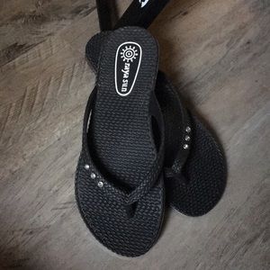 raya sun yoga sandals